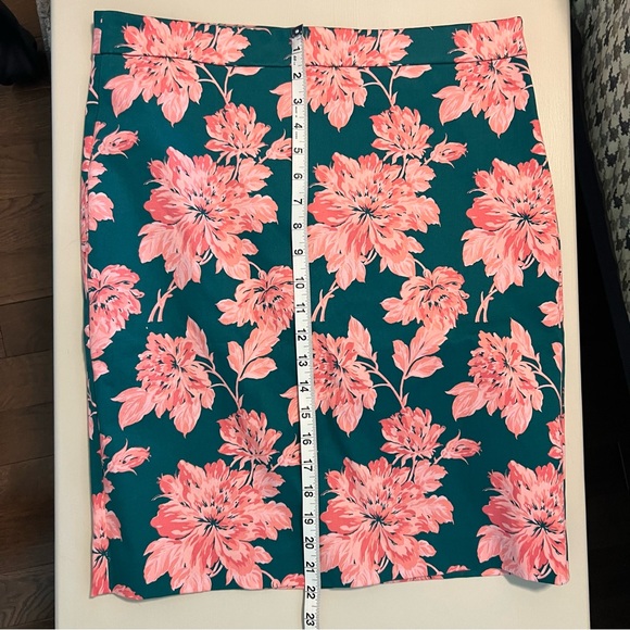 NWT J Crew Floral Pencil Skirt 10 - Picture 4 of 8